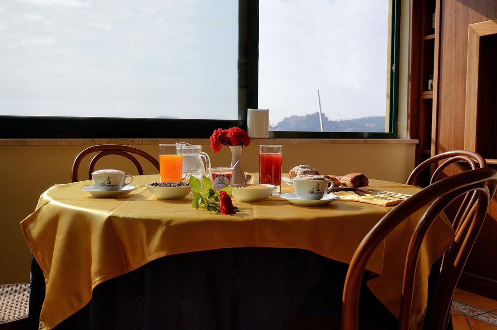 Albergo Delle Rose Pozzuoli Eksteriør bilde